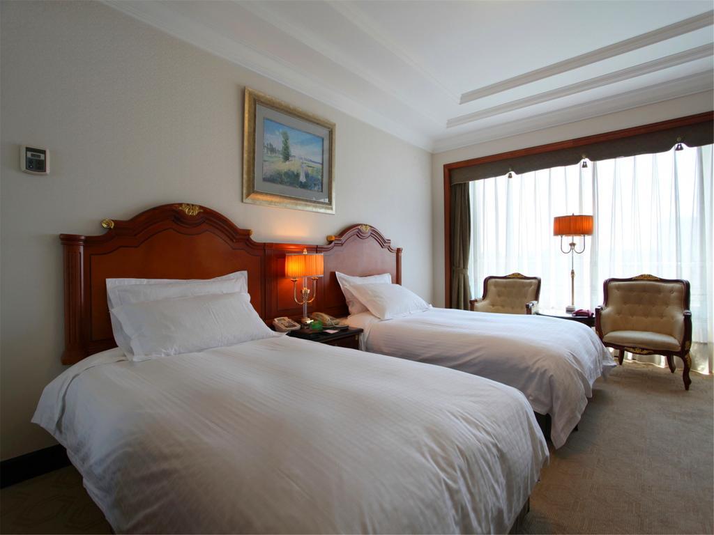 New Grand Dynasty Hotel Chaoyang  Exterior photo