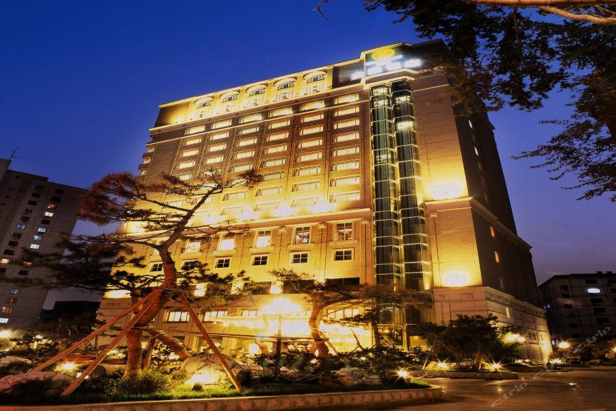 New Grand Dynasty Hotel Chaoyang  Exterior photo